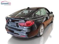 Pogled od pozadi desno