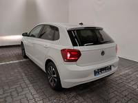 Widok z tyłu po stronie lewej