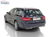 Pogled od pozadi levo