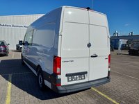 Widok z tyłu po stronie lewej