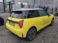 Widok z tyłu po stronie prawej