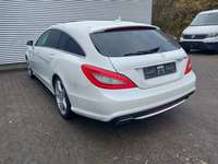 Widok z tyłu po stronie lewej