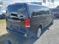 Widok z tyłu po stronie prawej