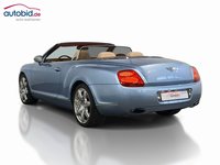 Vaade tagant vasakult