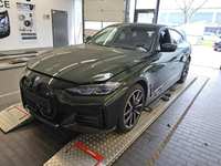 Pogled od napred levo