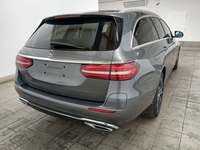 Vista trasera derecha