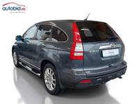 Vaade tagant vasakult