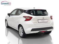 Вид сзади слева