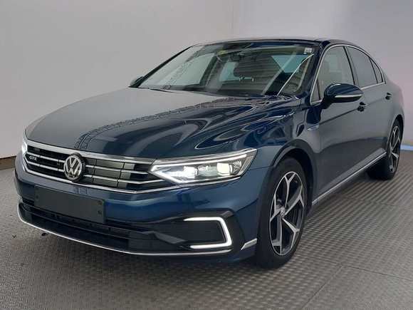 Vaizdas iš priekio kairės