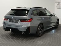 Pogled od pozadi desno