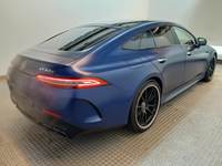 Skats no labās puses aizmugurē