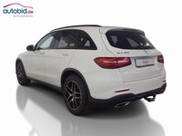 Vaade tagant vasakult