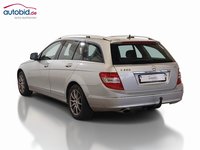 Vaade tagant vasakult