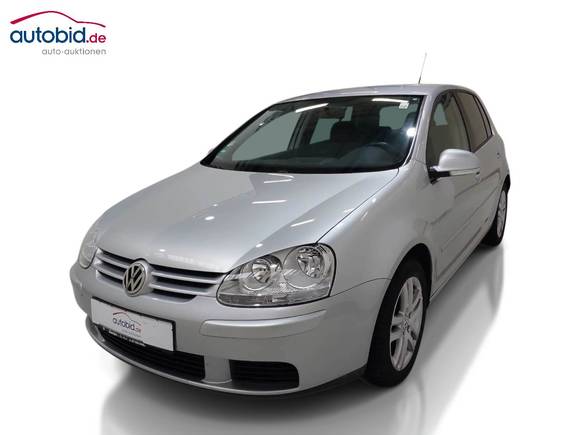 Pogled sprijeda lijevo