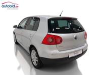 Вид сзади слева