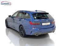 Vue de l’arrière gauche