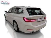 Vue de l’arrière gauche