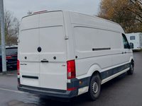 Pogled od pozadi desno