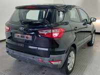 Pogled od pozadi desno