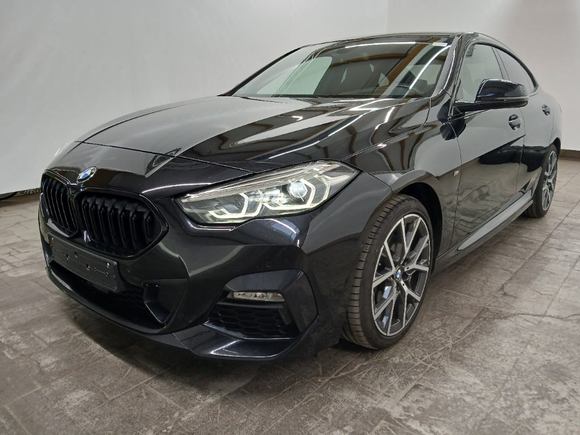 Vaizdas iš priekio kairės