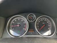 Pogled na kombinovani instrument