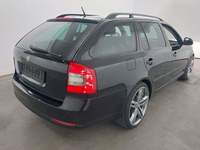 Vue de l’arrière droit