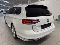 Vista traseira esquerda