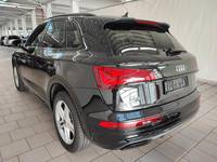 Vista traseira esquerda