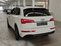 Vista traseira esquerda