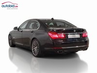 Pogled od pozadi levo