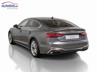 Vaade tagant vasakult