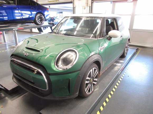 Pogled od napred levo