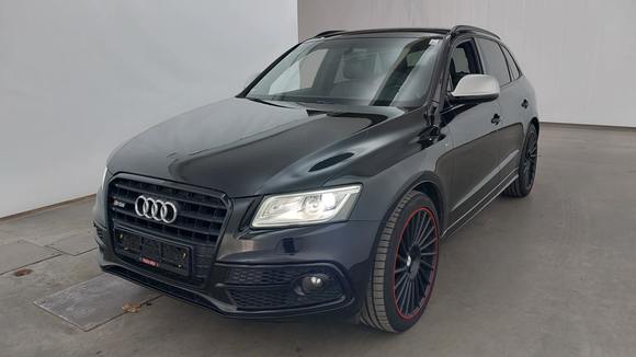 Skats no kreisās puses priekšā