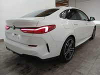 Skats no labās puses aizmugurē