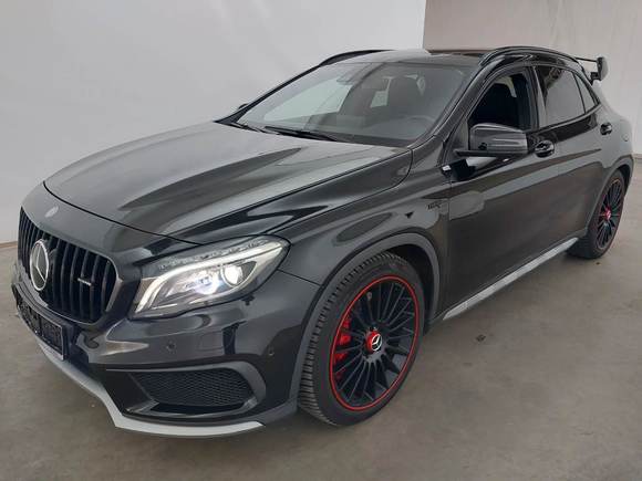 Vue de l’avant gauche