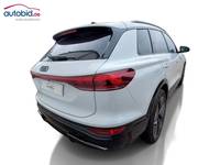 Skats no labās puses aizmugurē