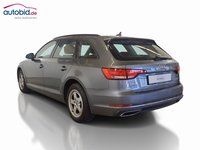 Skats no kreisās puses aizmugurē