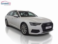 Skats no labās puses priekšā