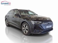 Skats no labās puses priekšā