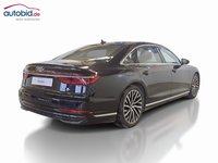 Skats no labās puses aizmugurē