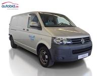 Skats no labās puses priekšā