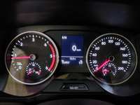 Pogled na kombinovani instrument