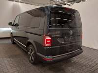 Vaade tagant vasakult