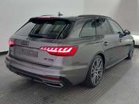 Pogled od pozadi desno