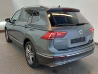 Pogled od pozadi levo