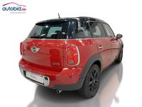 Skats no labās puses aizmugurē