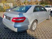 Vue de l’arrière droit