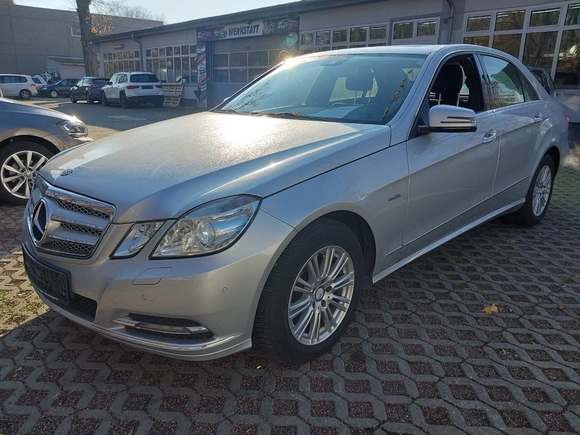 Vue de l’avant gauche