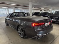 Vista traseira esquerda