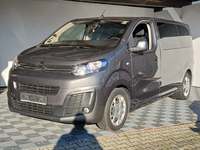 Vue de l’avant gauche